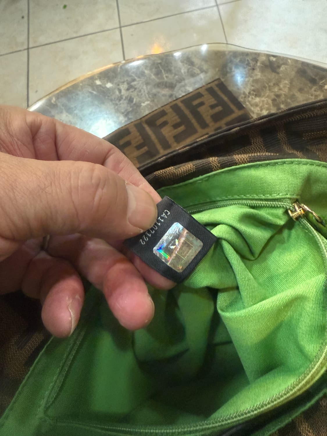 정품 펜디 주카 체인 맘마백 팝니다 상품이미지10