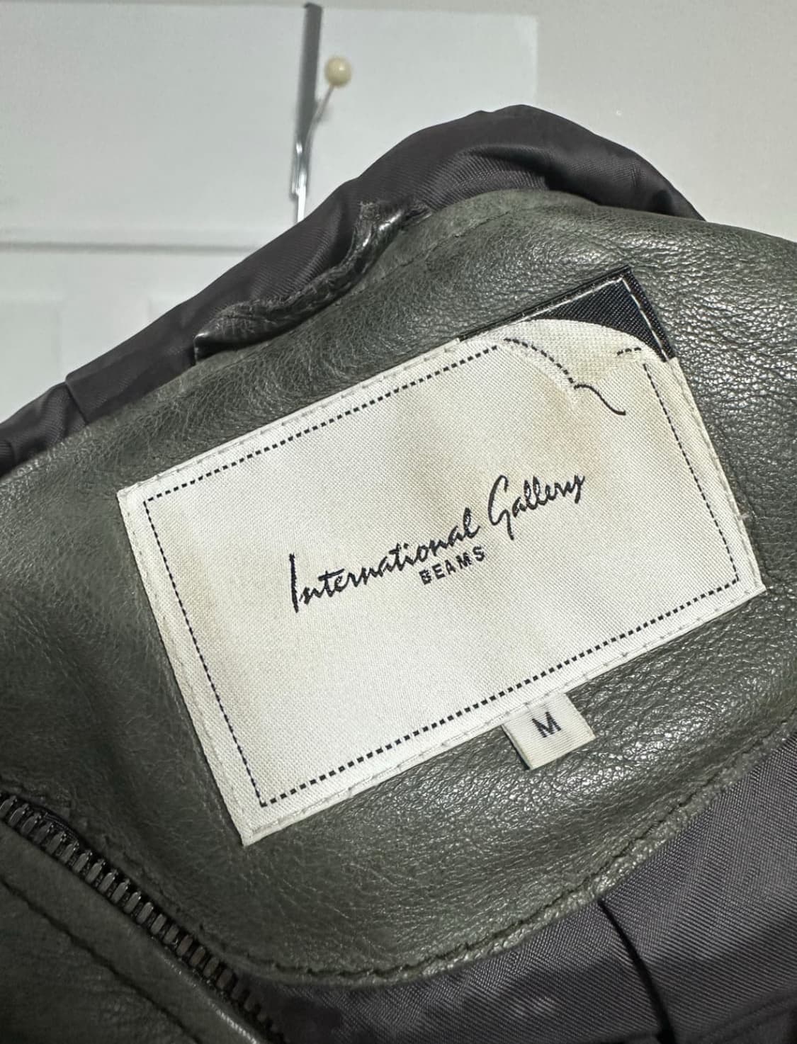 빔즈 레더 후드 자켓 상품이미지3