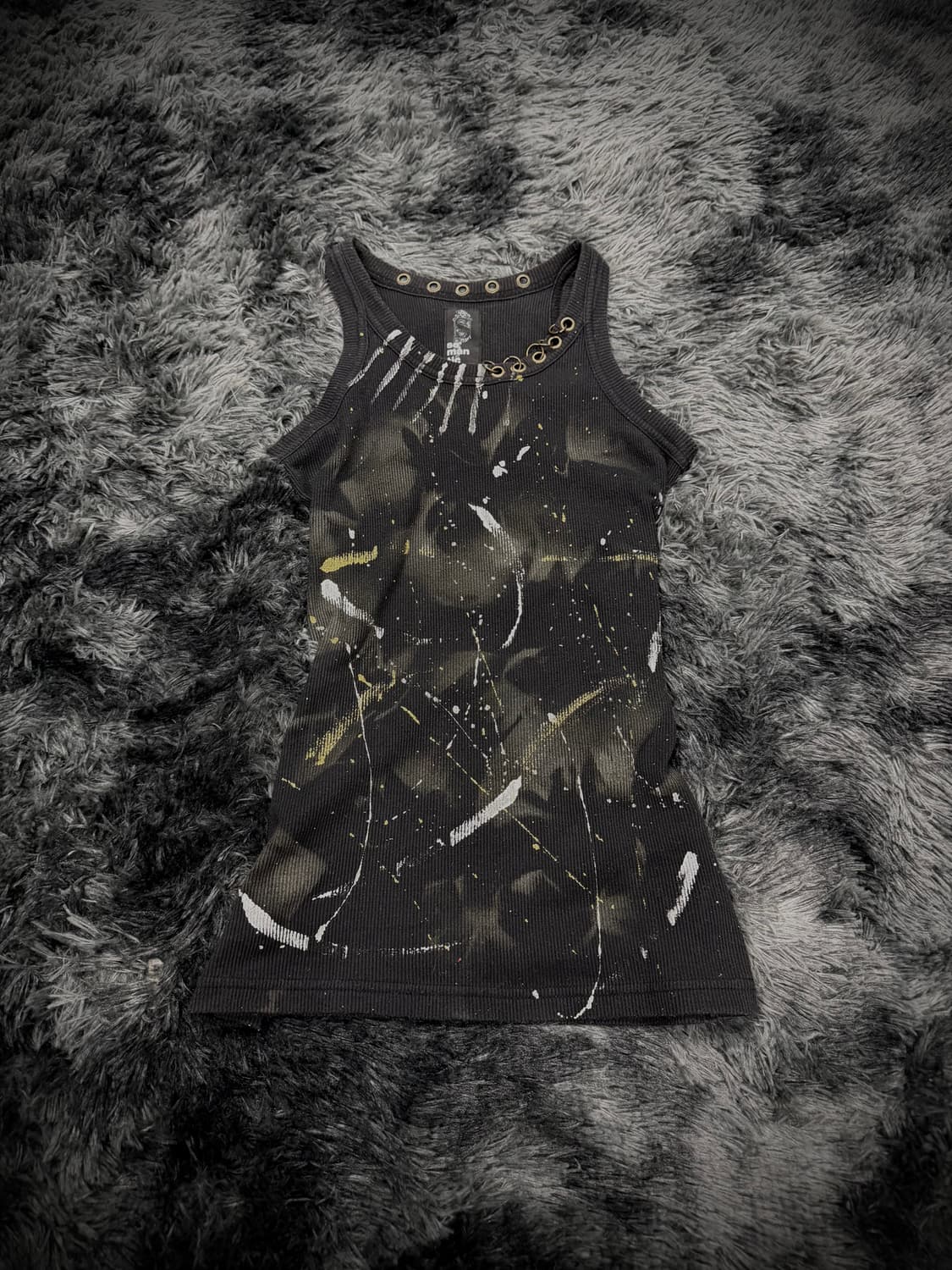 Semantic design 페인팅 디테일 골지 슬리브리스 상품이미지1