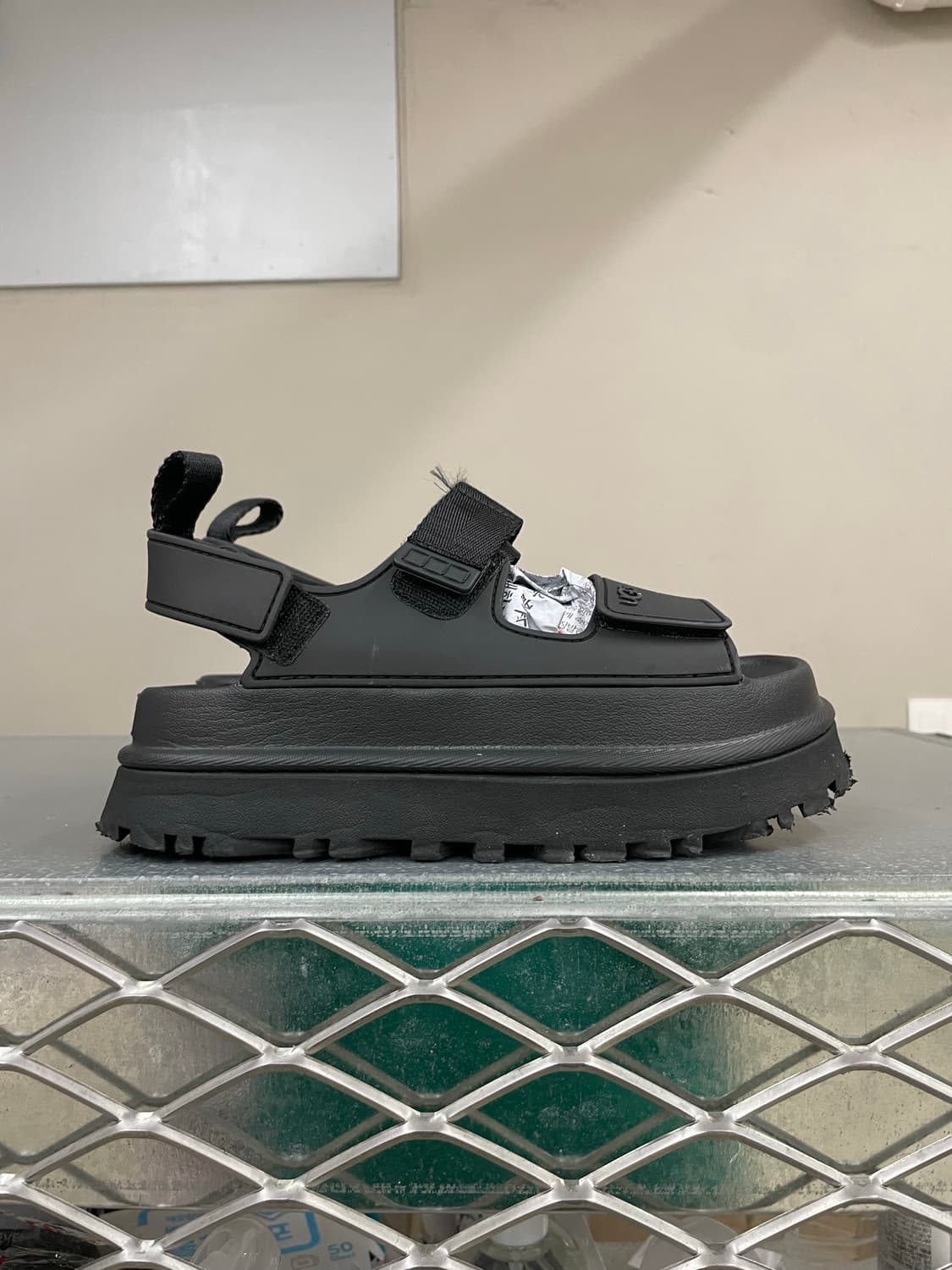 어그 골든글로우 바이슨 블랙 220 상품이미지4