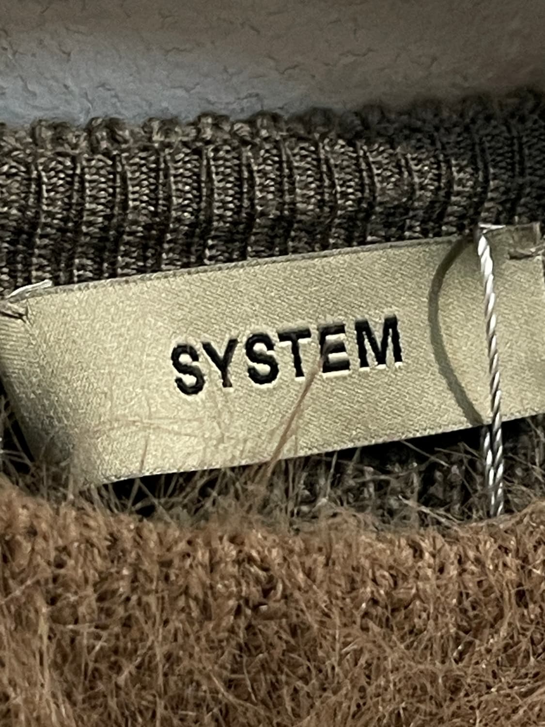 시스템 크롭 헤어리 니트 스웨터 상품이미지2