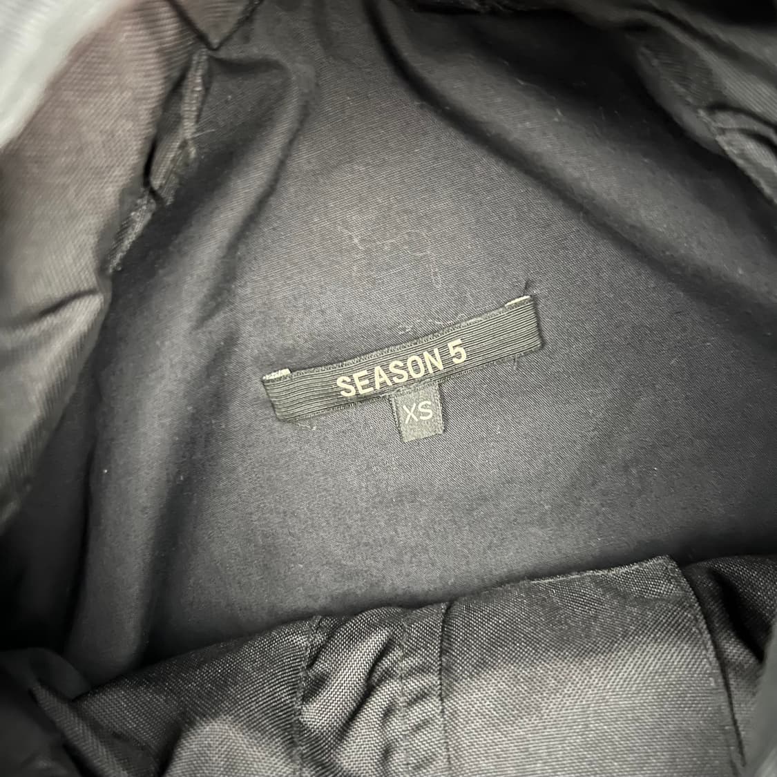 YEEZY 이지 시즌 5 칼라바사스 컨스트럭션 파카 자켓 상품이미지6