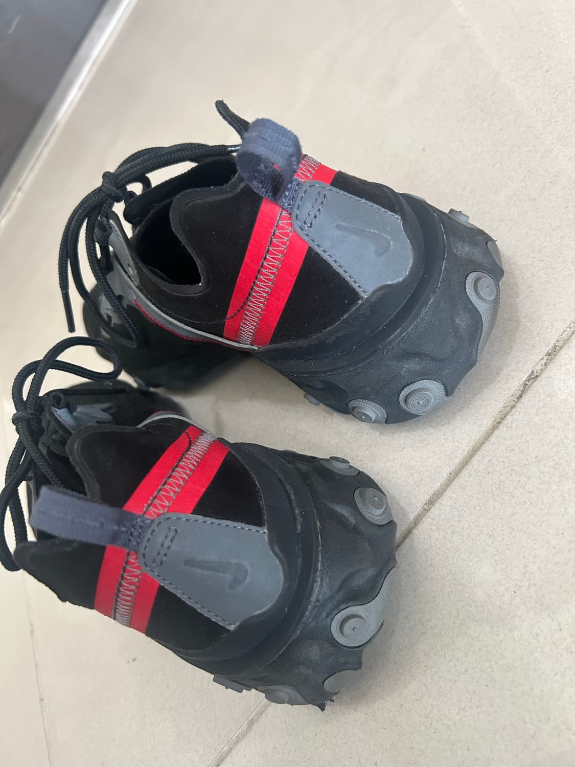 나이키 리액트 엘리먼트 55 BRED 검빨 (280 상품이미지5