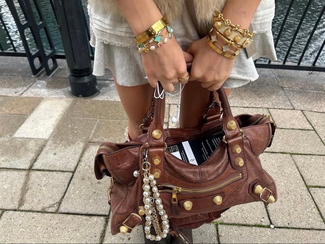 발렌시아가 클래식 모터백 엔틱 브라운 L 상품이미지5