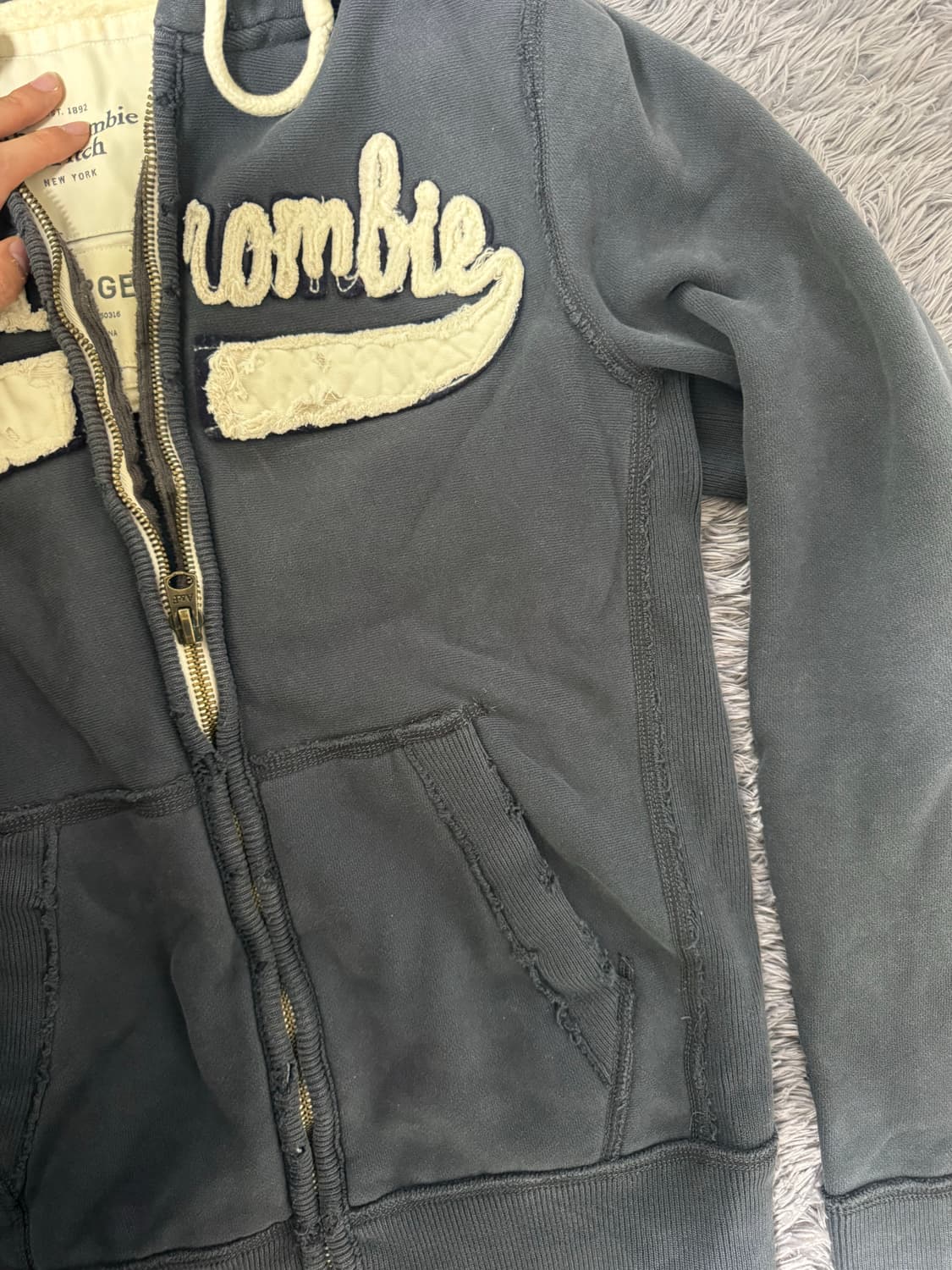 아베크롬비 그런지 디자인 후드집업 상품이미지2