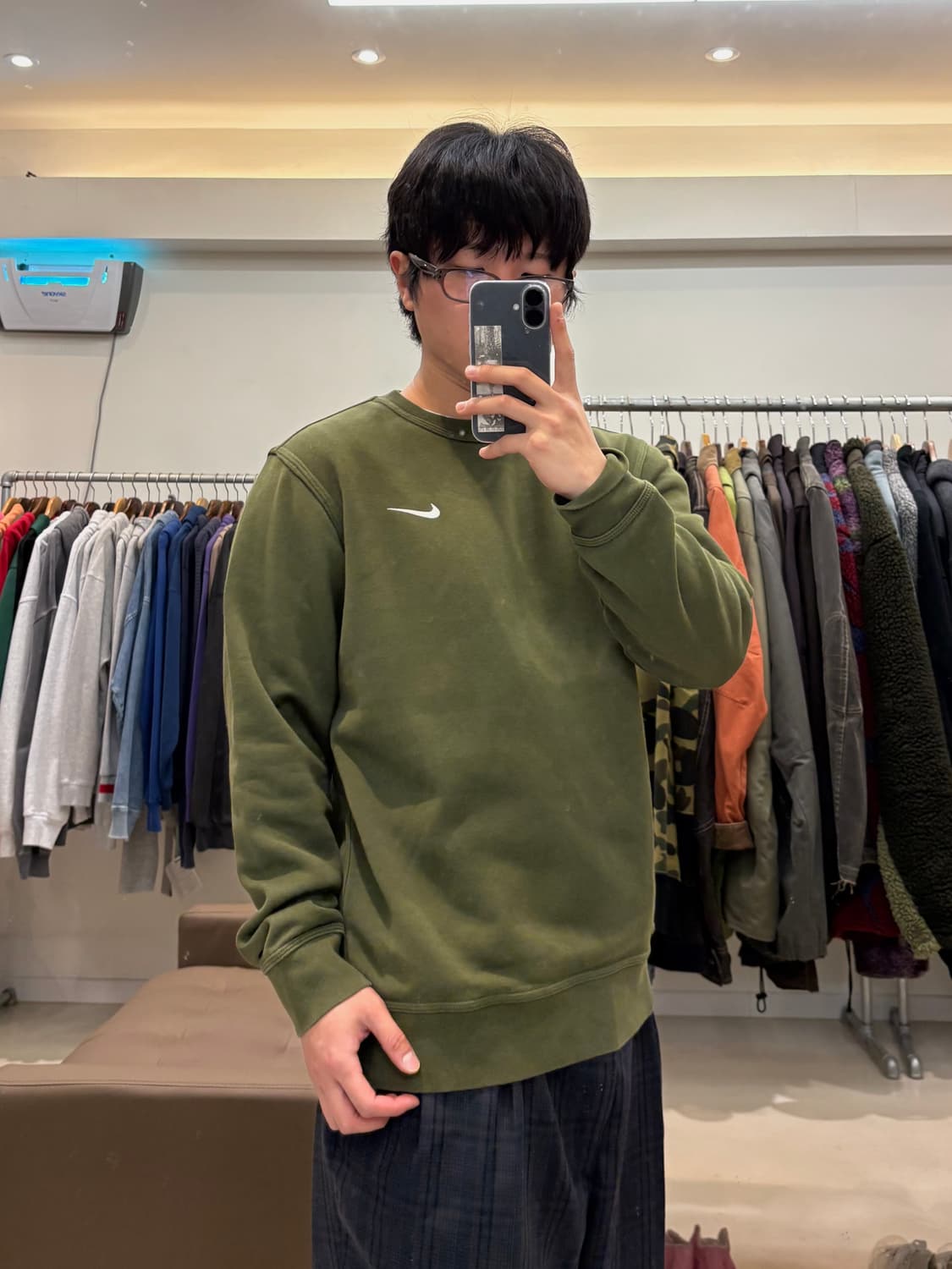 나이키 솔로 스우시 베이직 맨투맨 상품이미지8