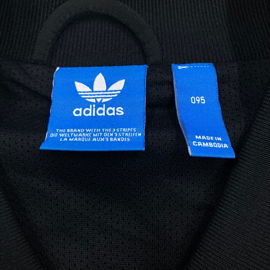 아디다스 블랙 컬러 슈퍼스타 빅로고 트랙탑 상품이미지3