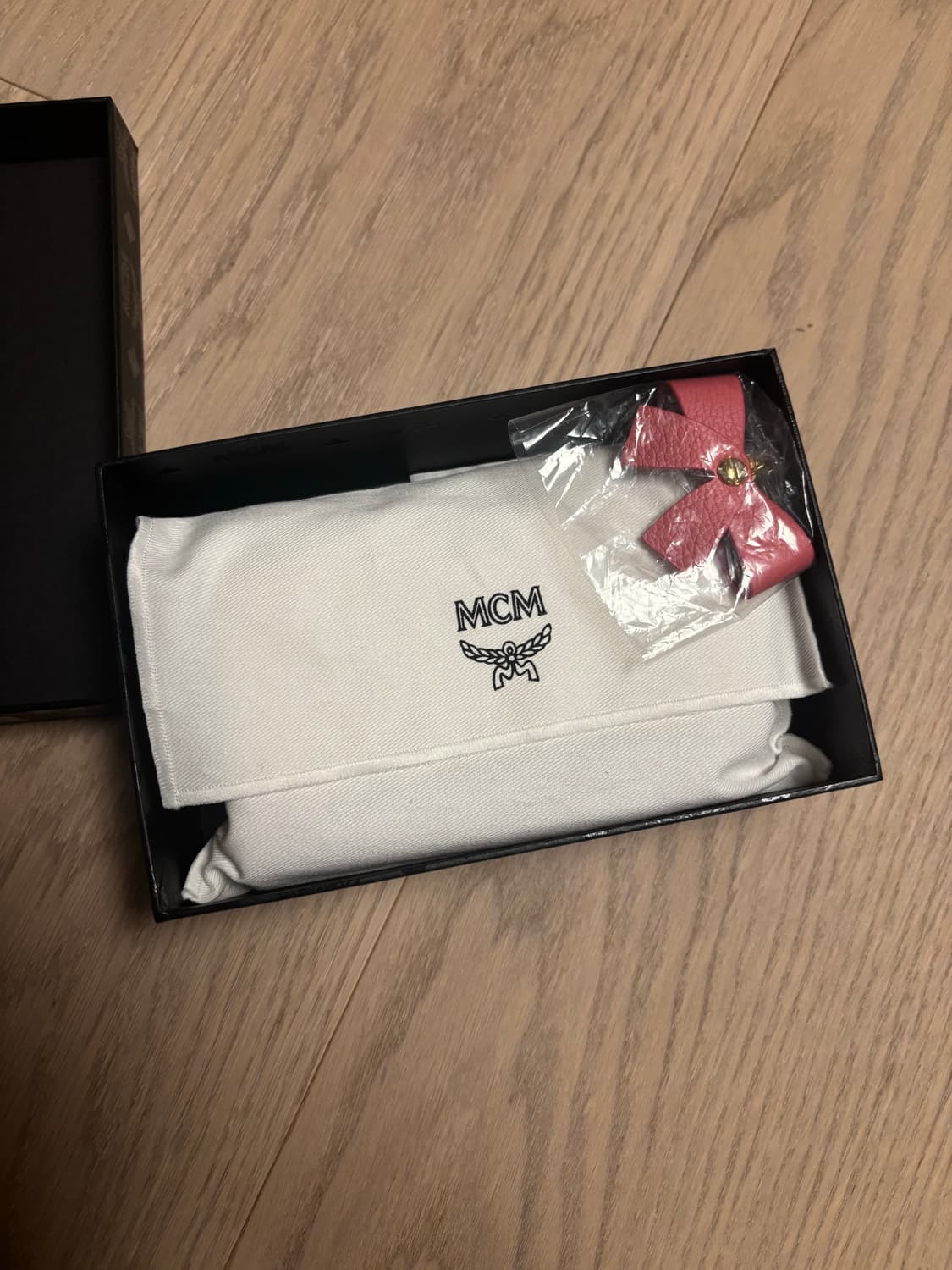 MCM 핑크 지갑 (갸루 강추) 상품이미지3