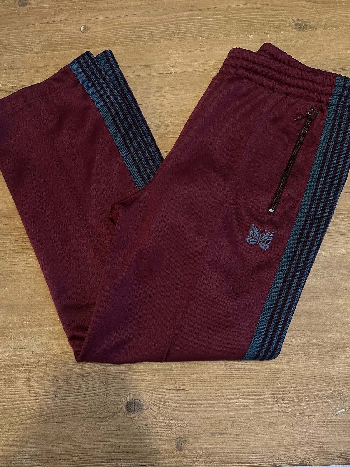 [판매]니들스 트랙팬츠 마룬컬러 상품이미지1