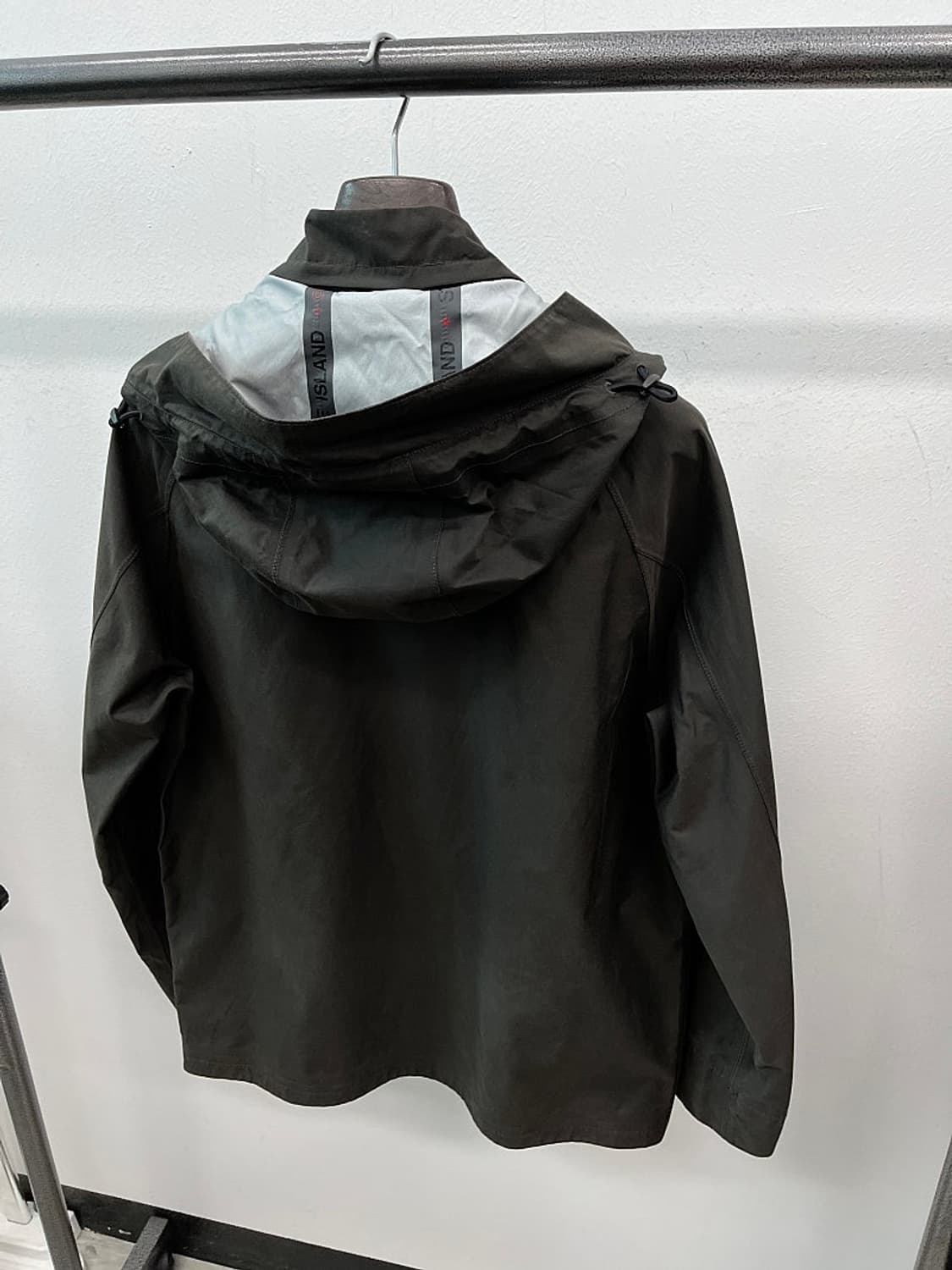 100) 스톤아일랜드 마리나 후드 레인자켓  상품이미지6