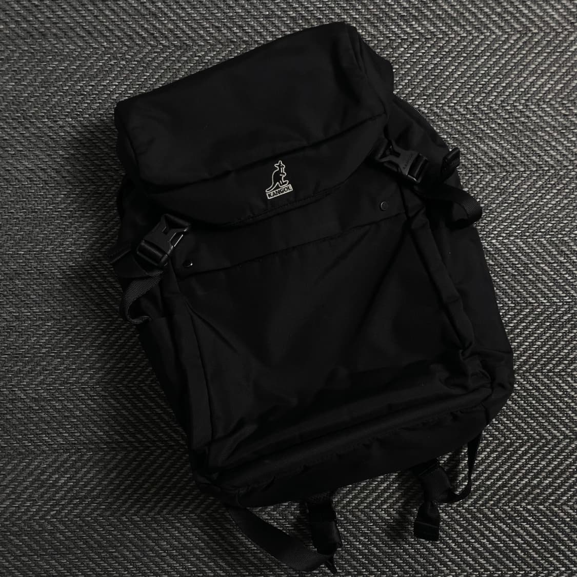 캉골 로고 패치 제이 백팩 블랙 y 4200 상품이미지1