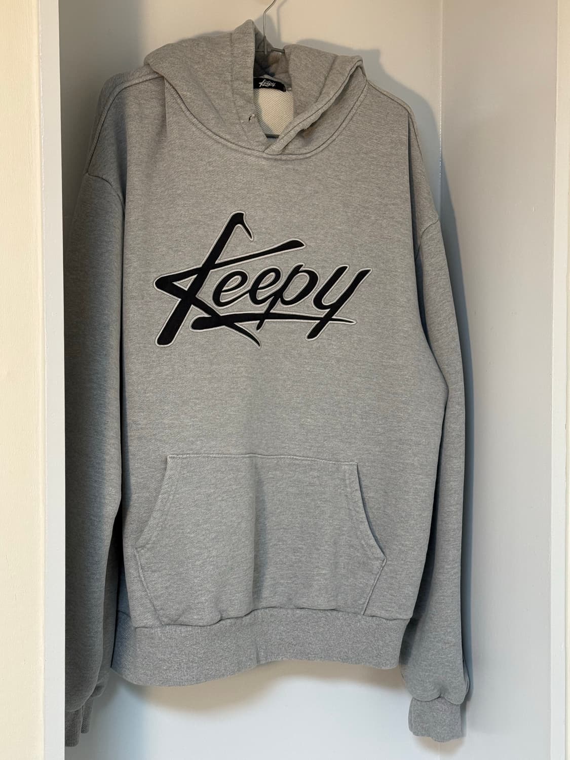 Keepy 그레이 후드티 상품이미지1