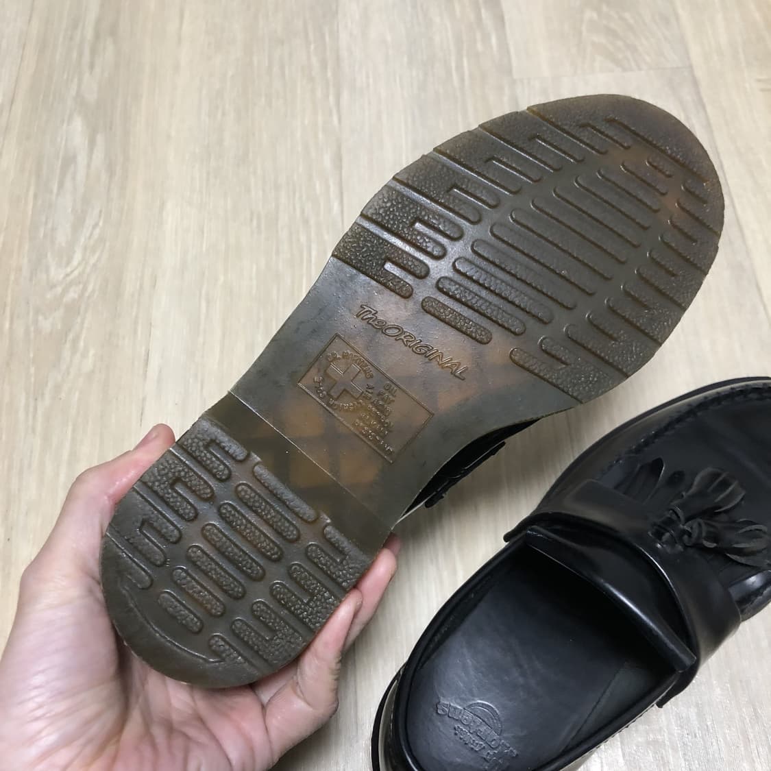 (230) 닥터마틴 Dr.martens 아드리안 태슬 로퍼 블랙 상품이미지8