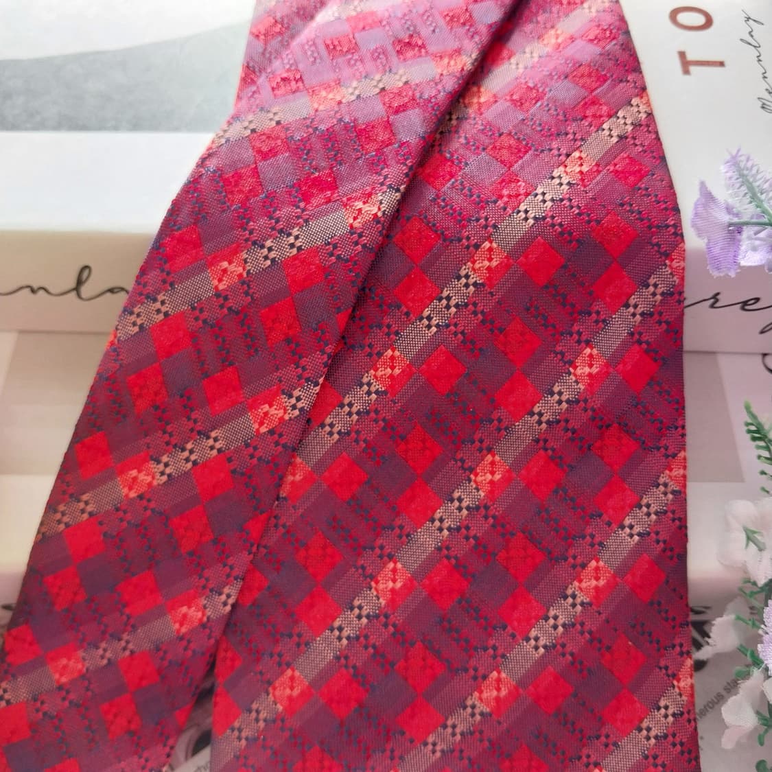 더반(다반) 실크 레드 체크 패턴 넥타이 9.5cm 새상품 K1361
 상품이미지2