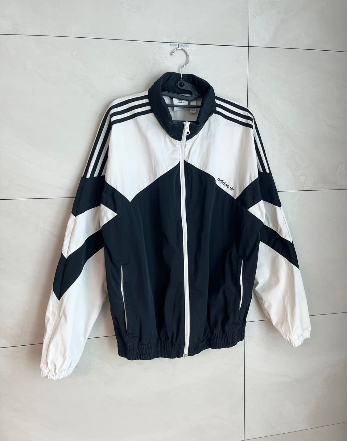 아디다스 윈드브레이커 흰,검 바람막이 [L] 상품이미지2