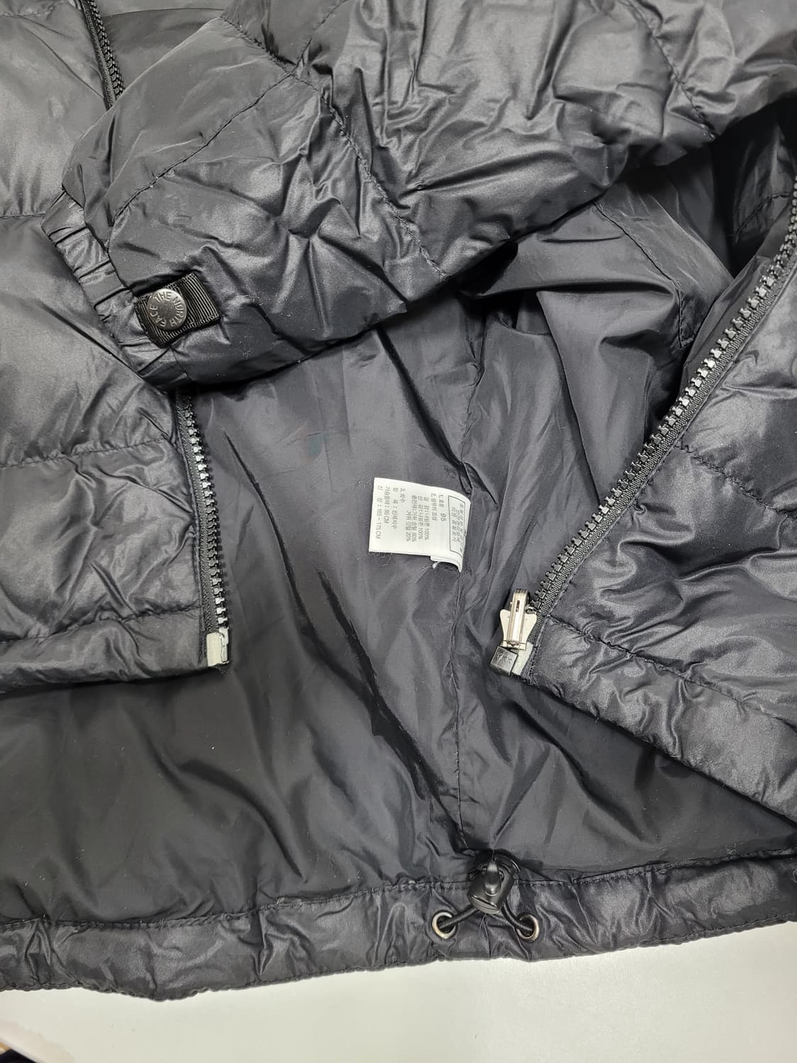 노스페이스 600 구스 다운 숏 패딩 / 남 M 블랙
z1b6 s
거위  상품이미지7