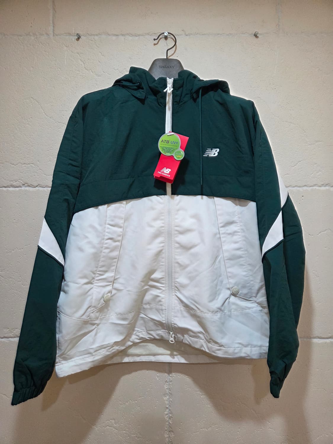 뉴발란스 컬러블록 웜업자켓 그린 ,L(100) 새상품 상품이미지1