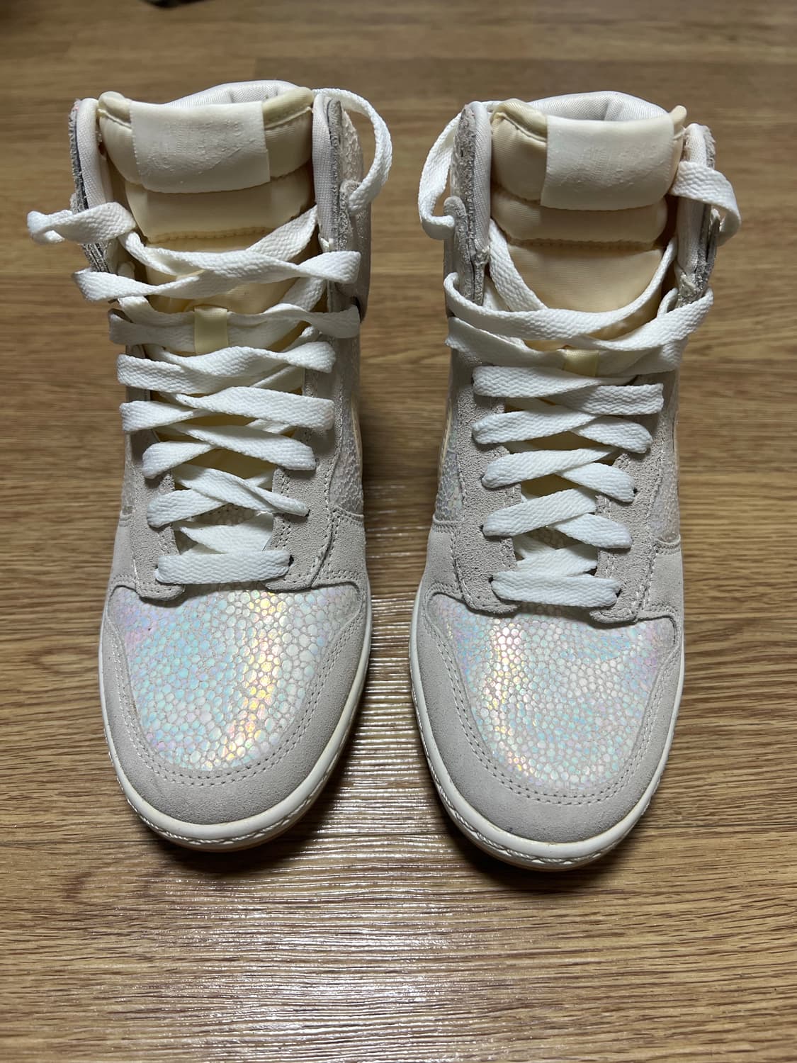 나이키 우먼스 덩크 스카이 하이 프리미엄 230 상품이미지1