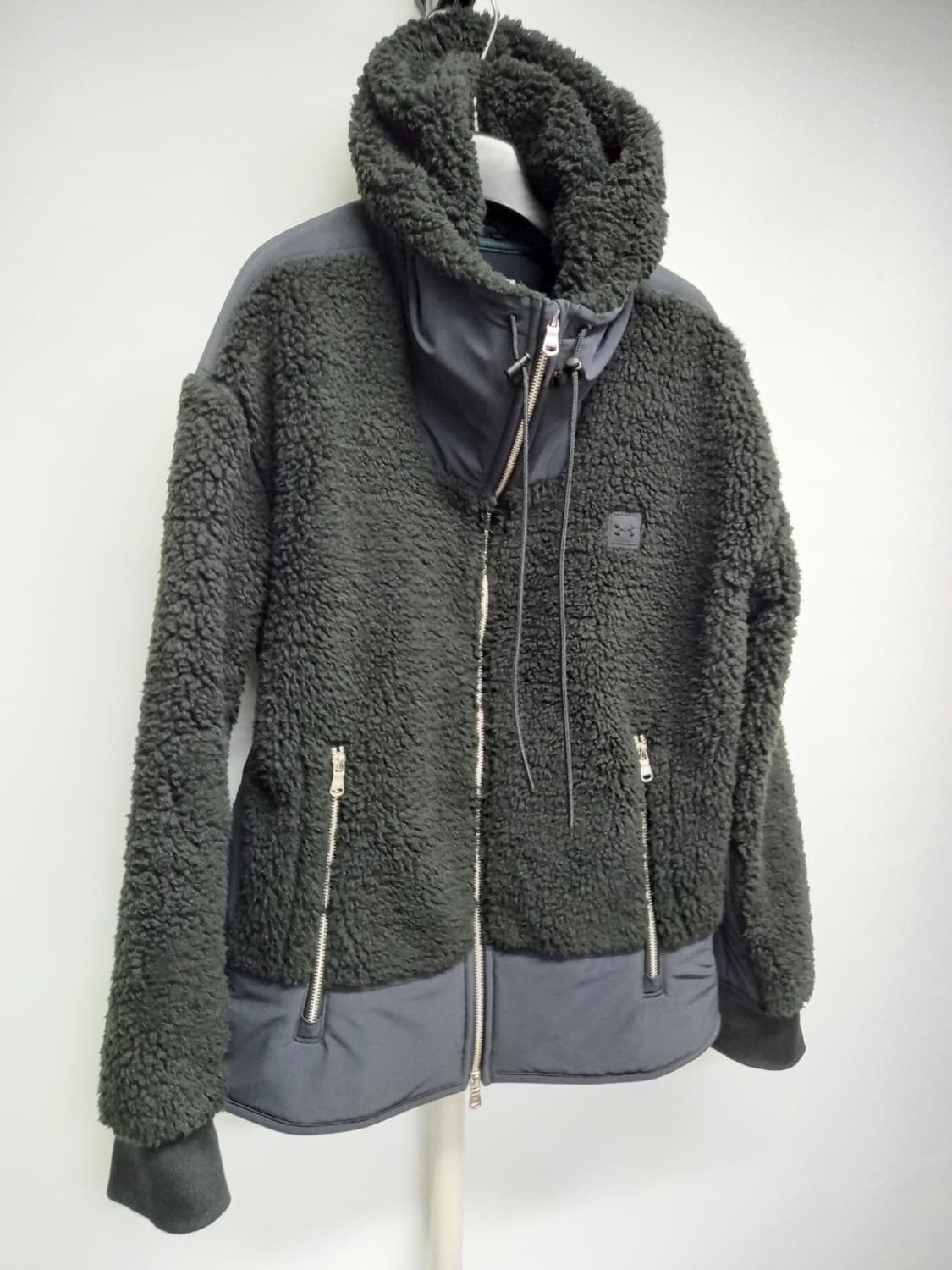 언더아머 추동 쉐르파 비숑부클 집업자켓 100.95 상품이미지4