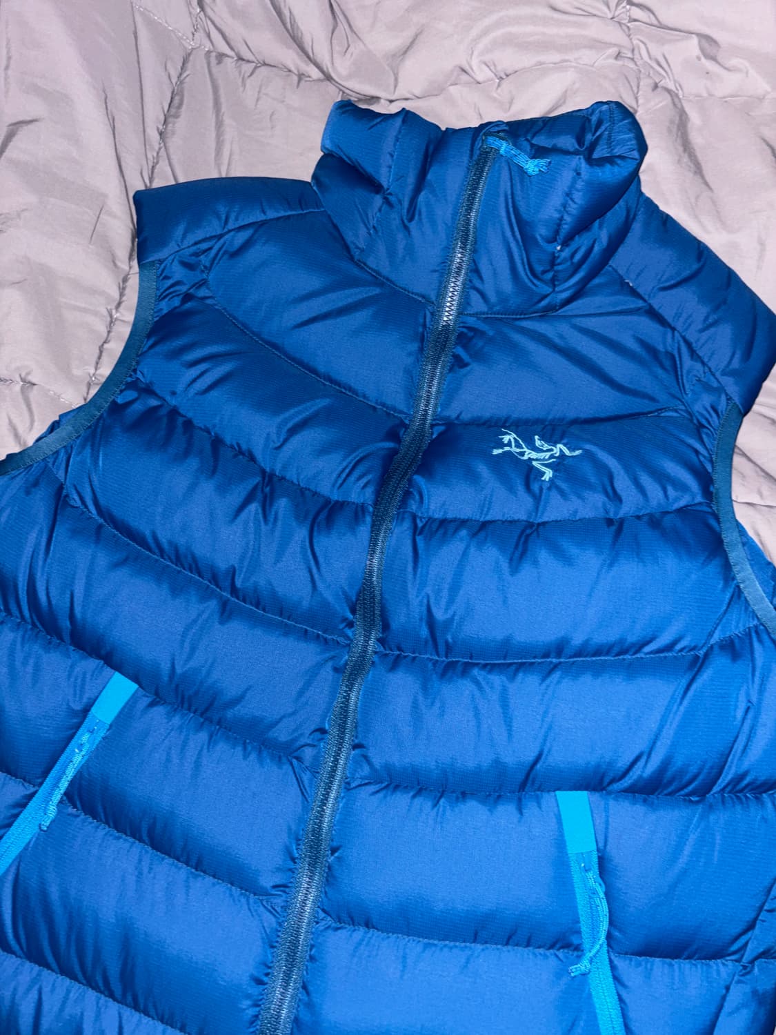 아크테릭스 패딩조끼 베스트 상품이미지1