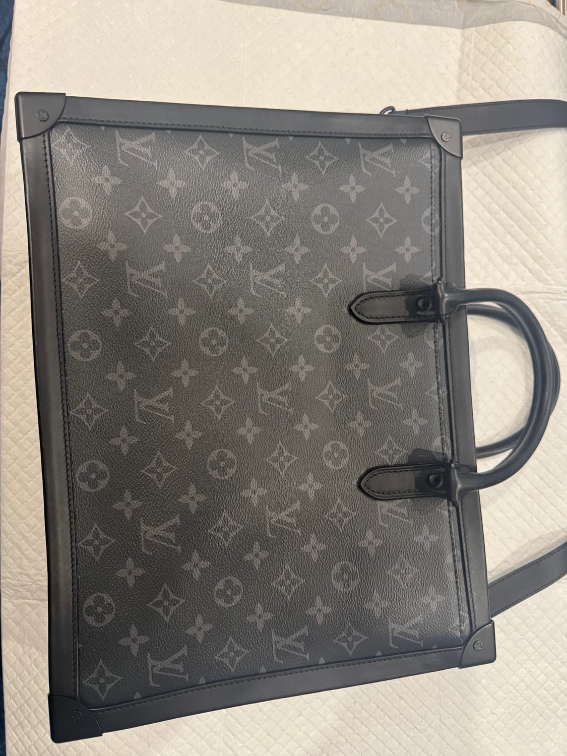 루이비통 소프트 트렁크 모노그램 이클립스 상품이미지1