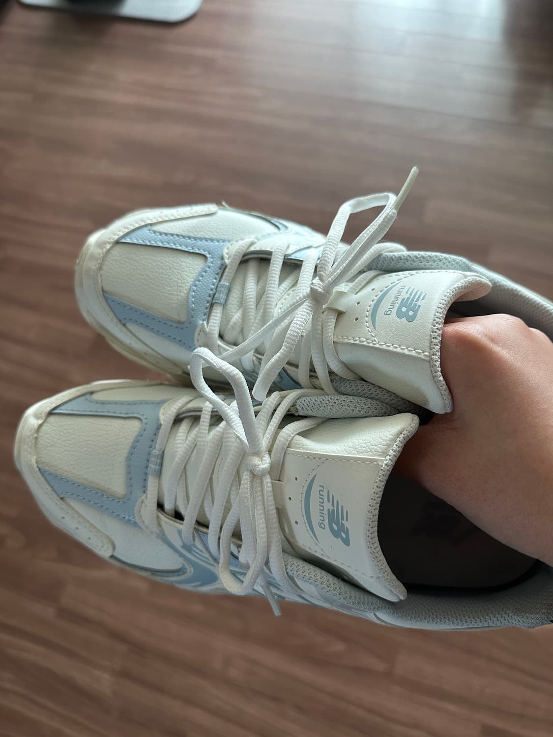 뉴발란스530 화이트스카이블루 255사이즈 상품이미지2