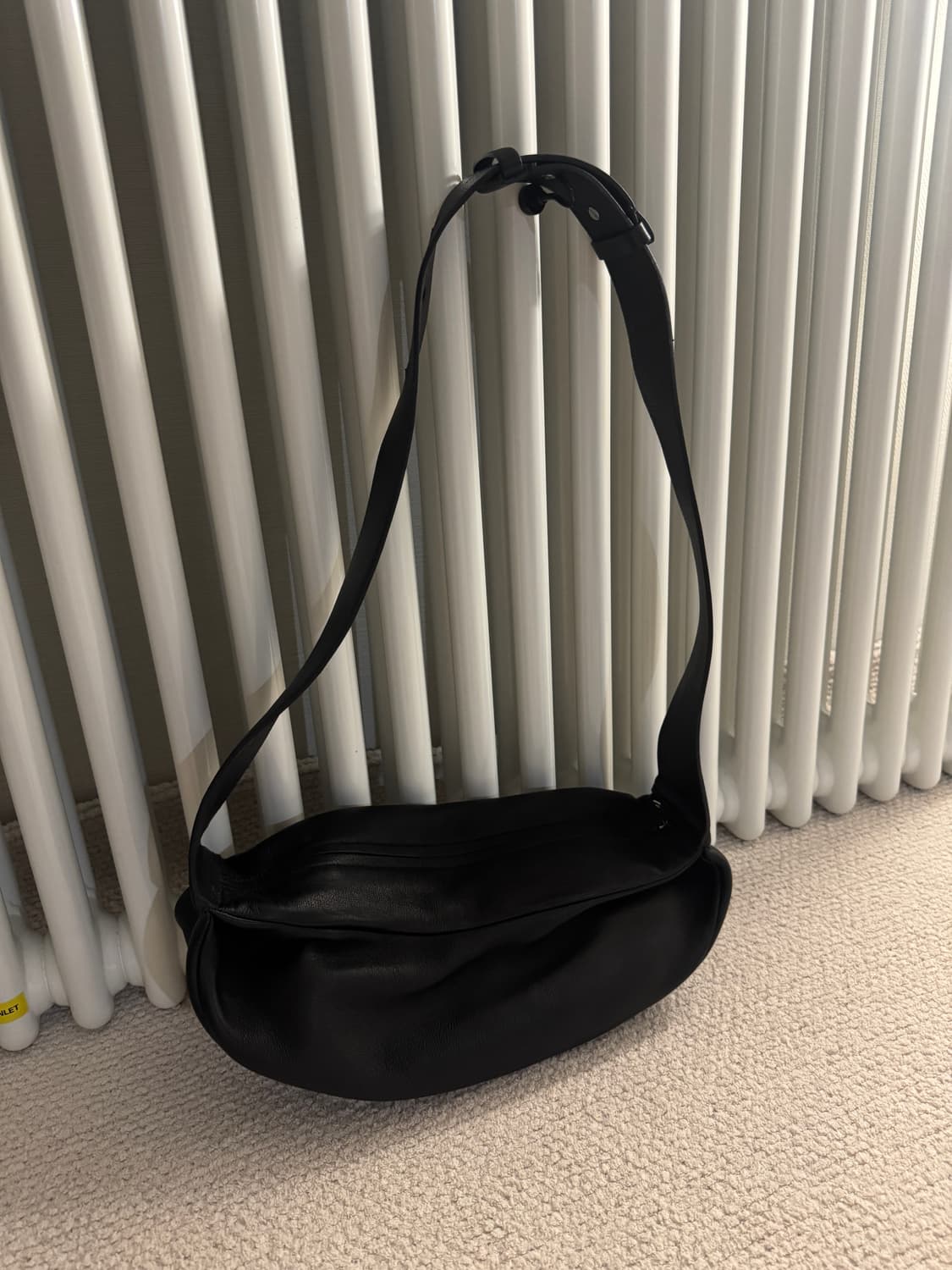 cos 가방 상품이미지1