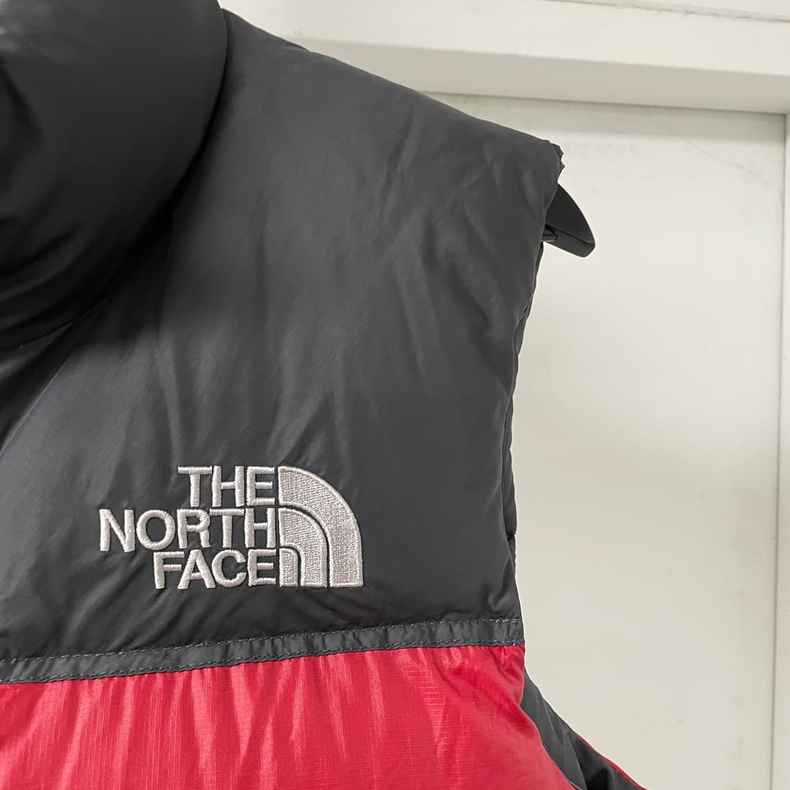 노스페이스 700 패딩 조끼 레드 85 상품이미지5