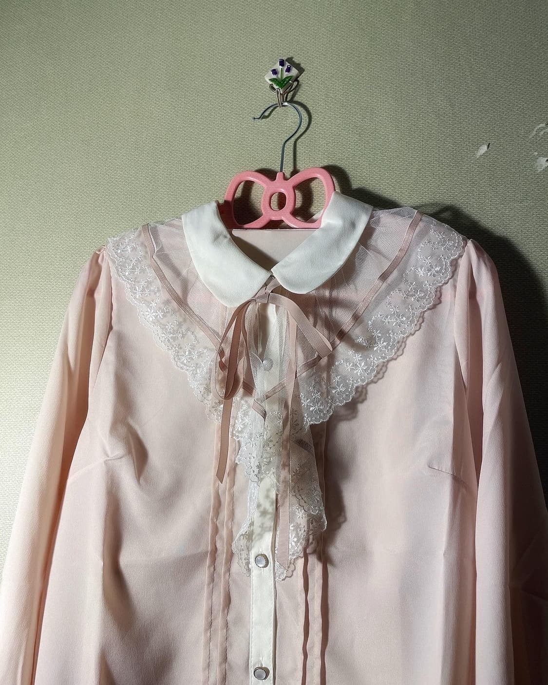 Vintage lovely ribbon blouse 상품이미지2