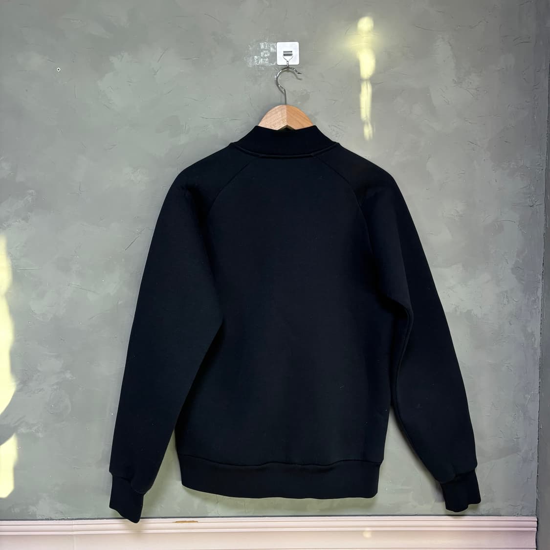 칼하트 카럭스 봄버 자켓 상품이미지4