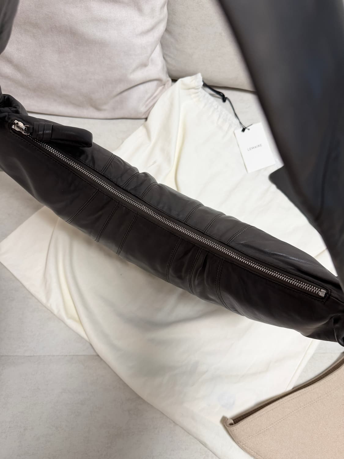 정품 르메르 크루아상백 라지 상품이미지6