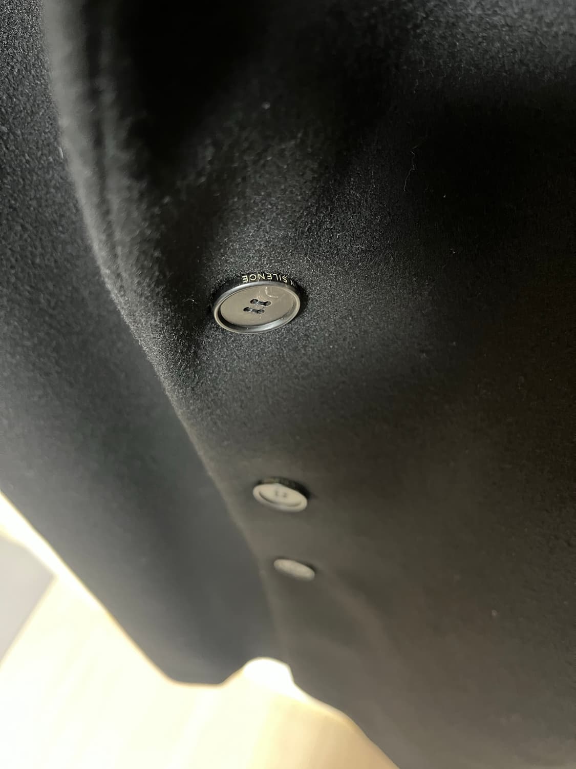 인사일런스 블랙 싱글 코트 [L] 상품이미지3