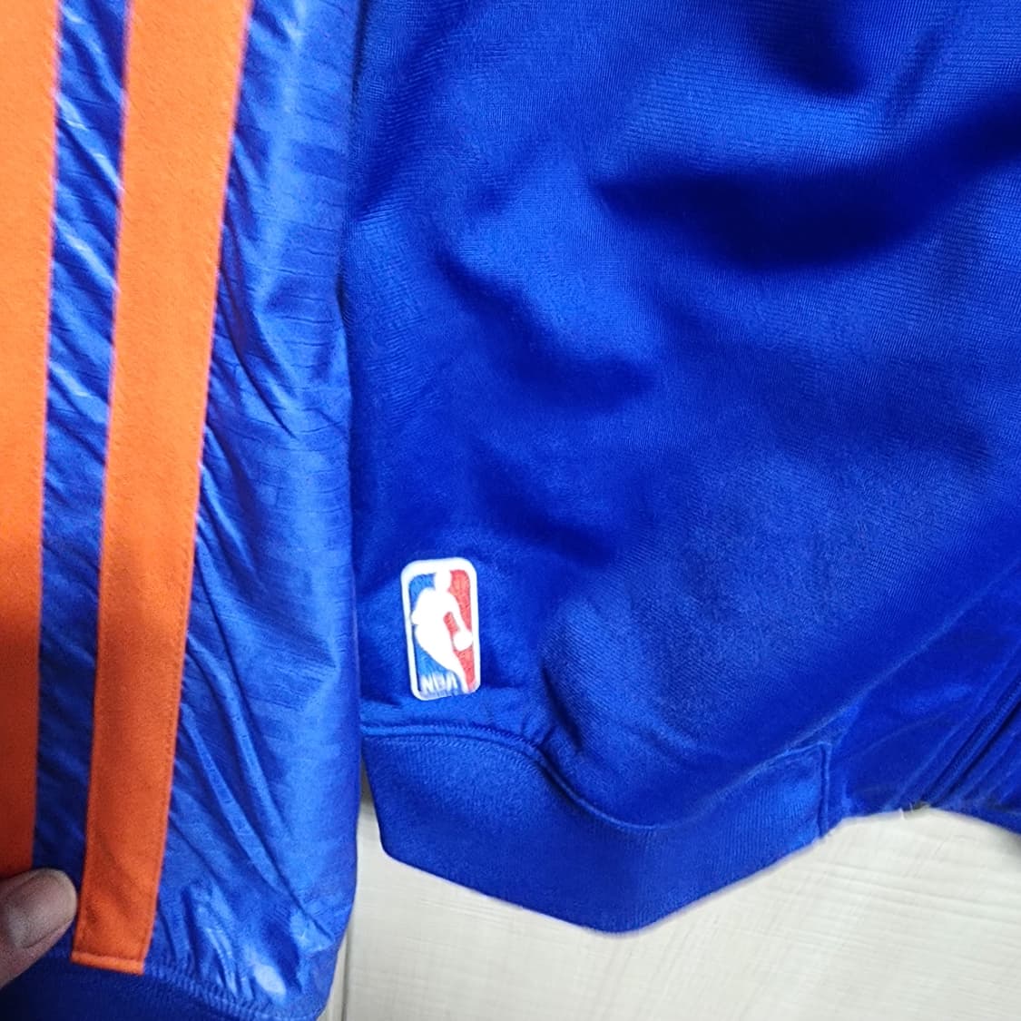 아디다스 x NBA 뉴욕 닉스 트랙탑 져지 (100) 상품이미지5