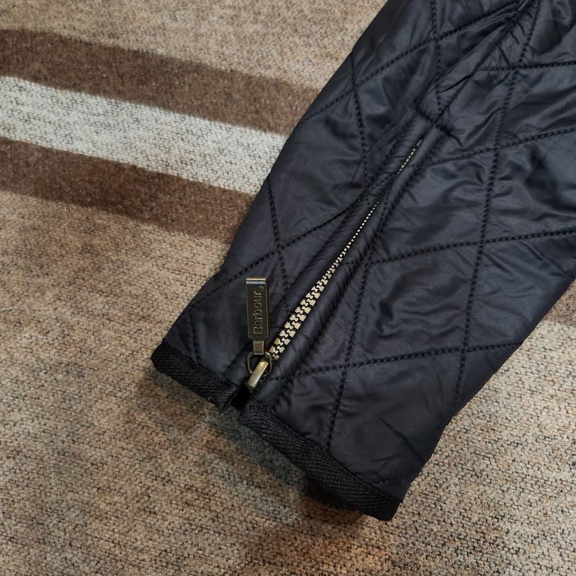 Barbour 바버 여성 퀼팅 벨티드 자켓 M 백화점판 상품이미지8