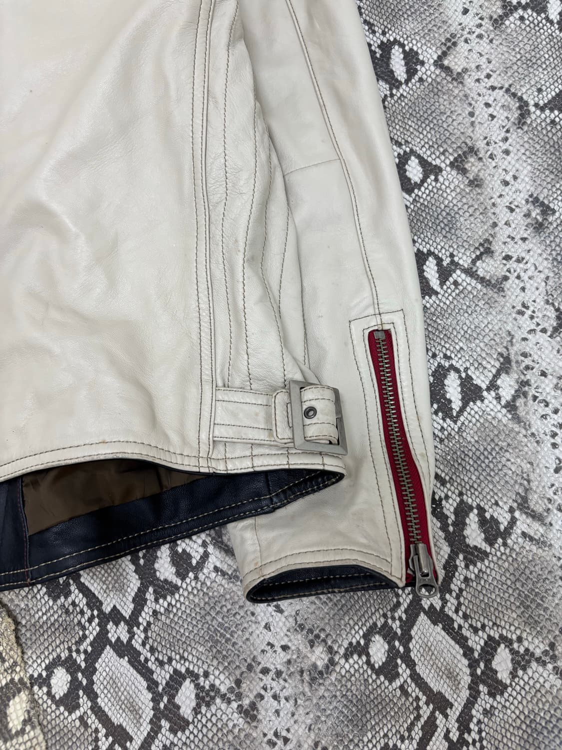 “Vintage” Buckle&Zipper Detail Chic Mood 상품이미지7
