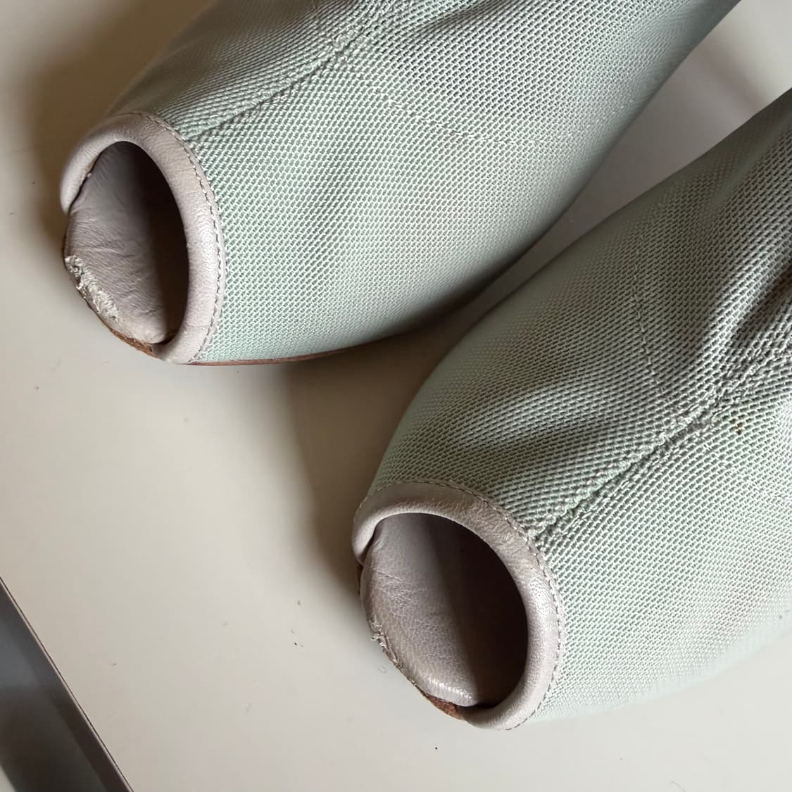 조르지오 알마니 오픈토 매쉬 플라스틱 웨지힐 상품이미지4