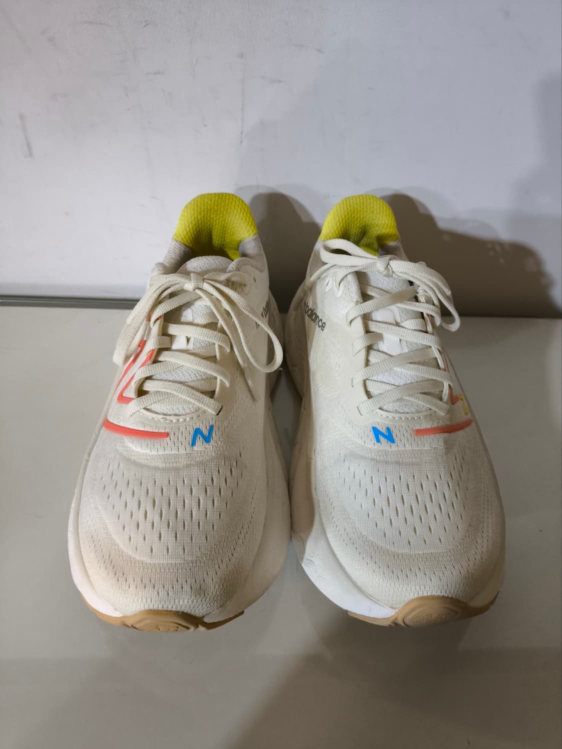 250mm 뉴발란스 프레쉬폼 X 모어 V4 런닝화  상품이미지4