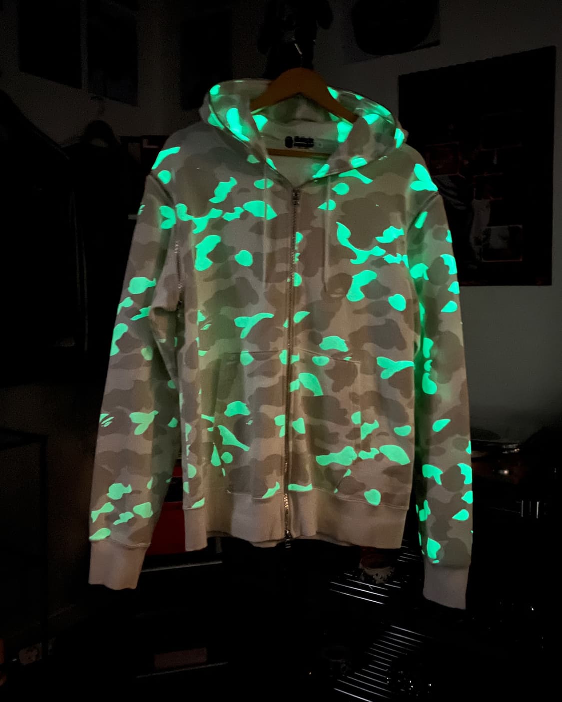 베이프 글로우 인 더 다크 화이트 카모 후드집업 상품이미지7