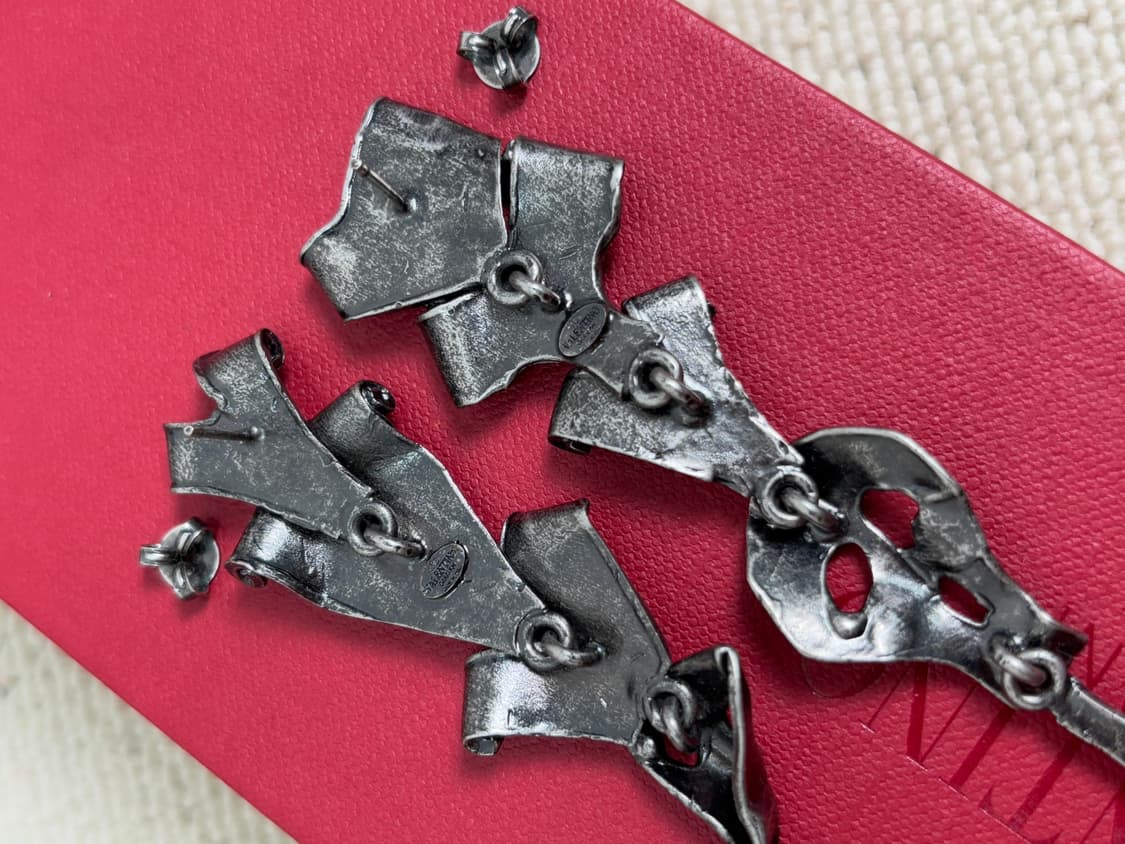 Valentino Burnished Metal Drop Earring 상품이미지6