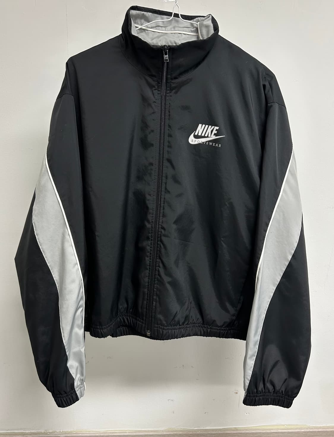 나이키 여성 바람막이 xl 상품이미지1