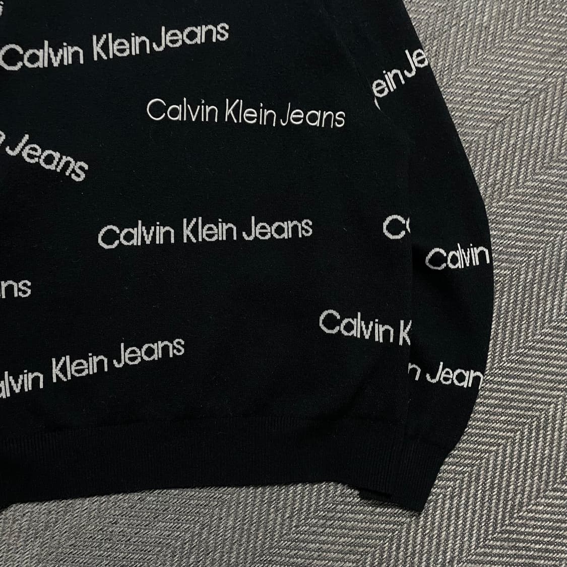캘빈클라인 로고 플레이 라운드 울 니트 블랙o 5278 상품이미지2