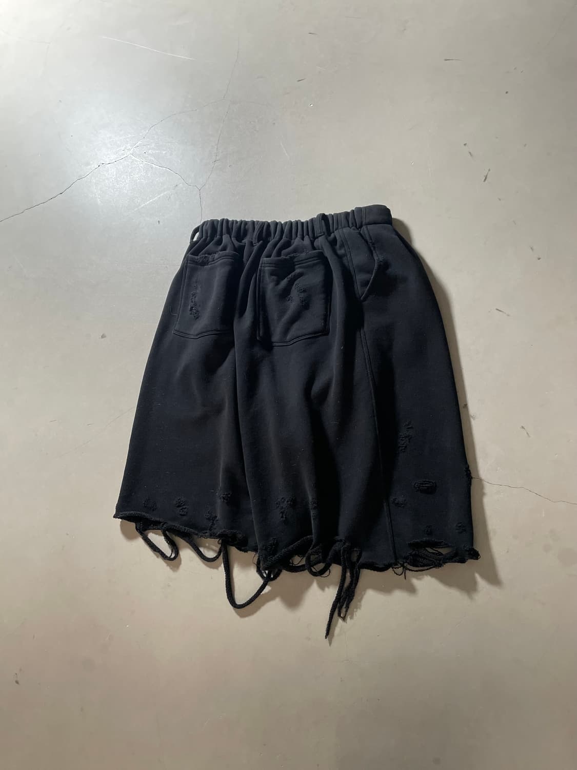 KZ Atelier Distressed Sweat Shorts 상품이미지3