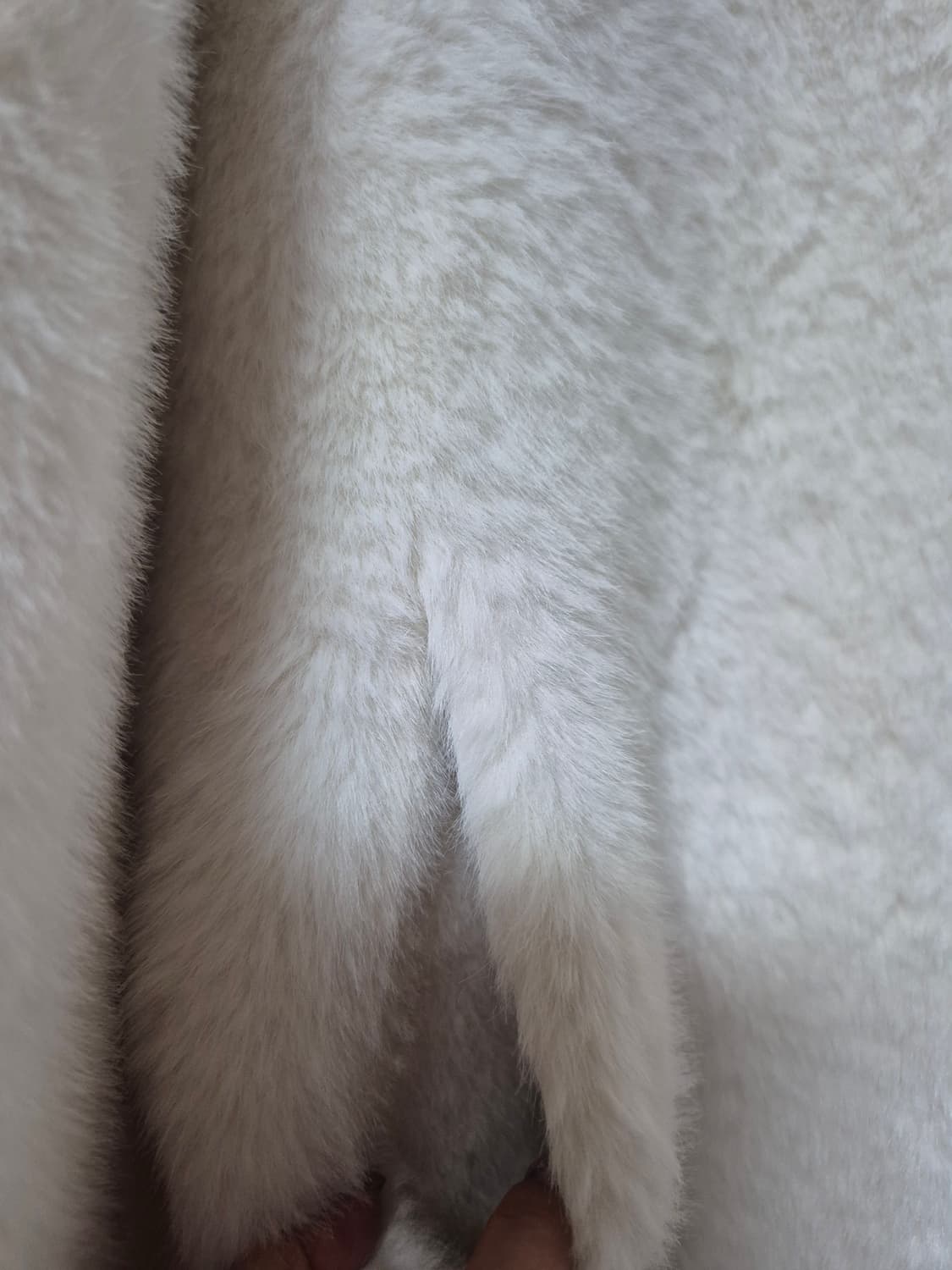 아이보리 밍크 에코퍼 롱코트 상품이미지6