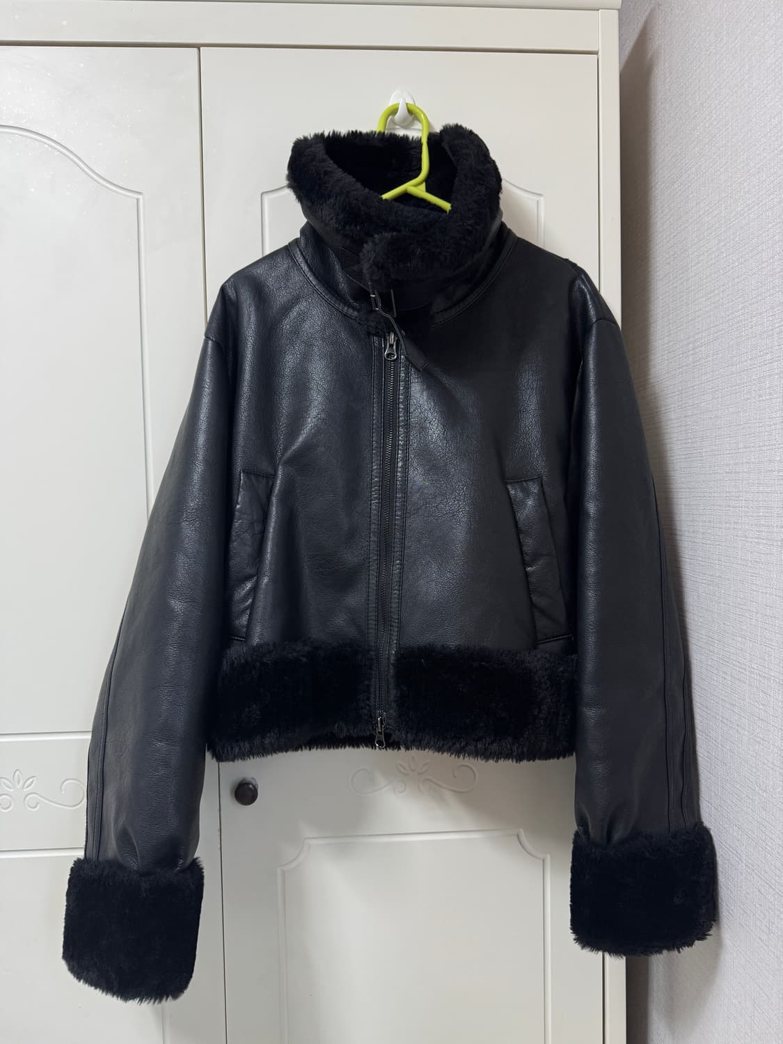 하자 x/ 보헤미안서울 무스탕 블랙 상품이미지2