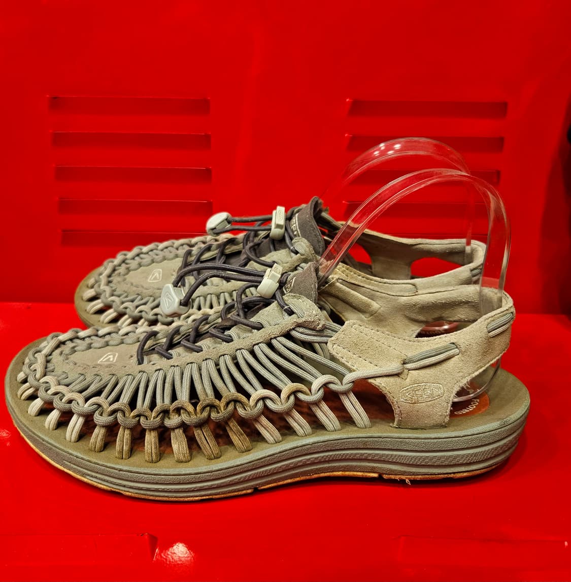 킨(KEEN) 유니크 샌들 255size 상품이미지1