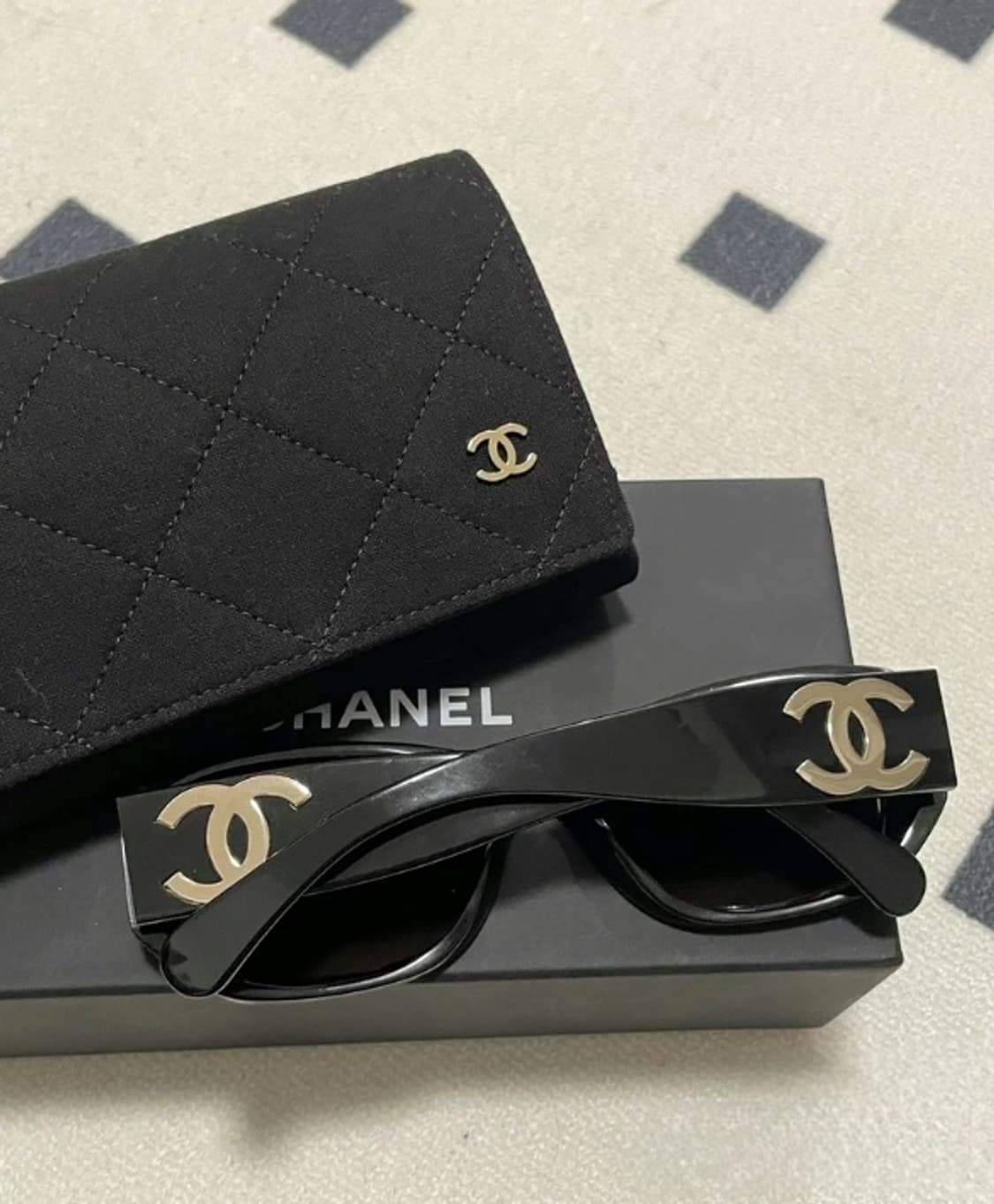 [정품] 샤넬 CC로고 선글라스 블랙 상품이미지2