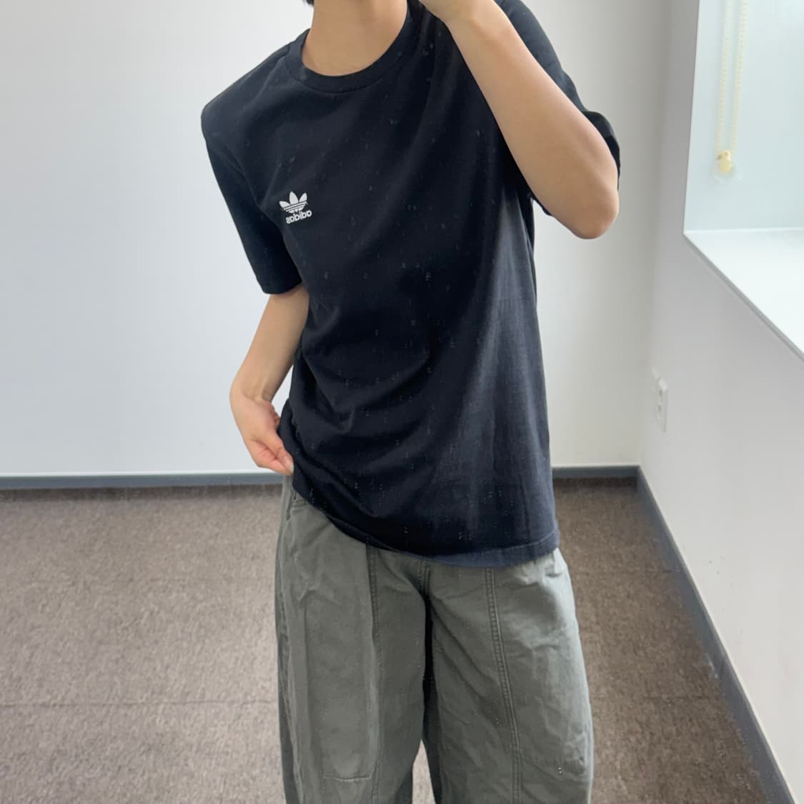 Adidas 아디다스 스몰 파이어로고 블랙 반팔 상품이미지2