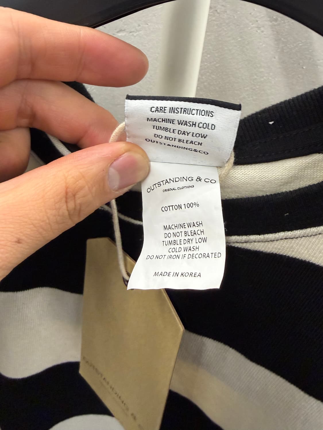 아웃스탠딩 스트라이프 티셔츠 L (블랙/화이트) 상품이미지4