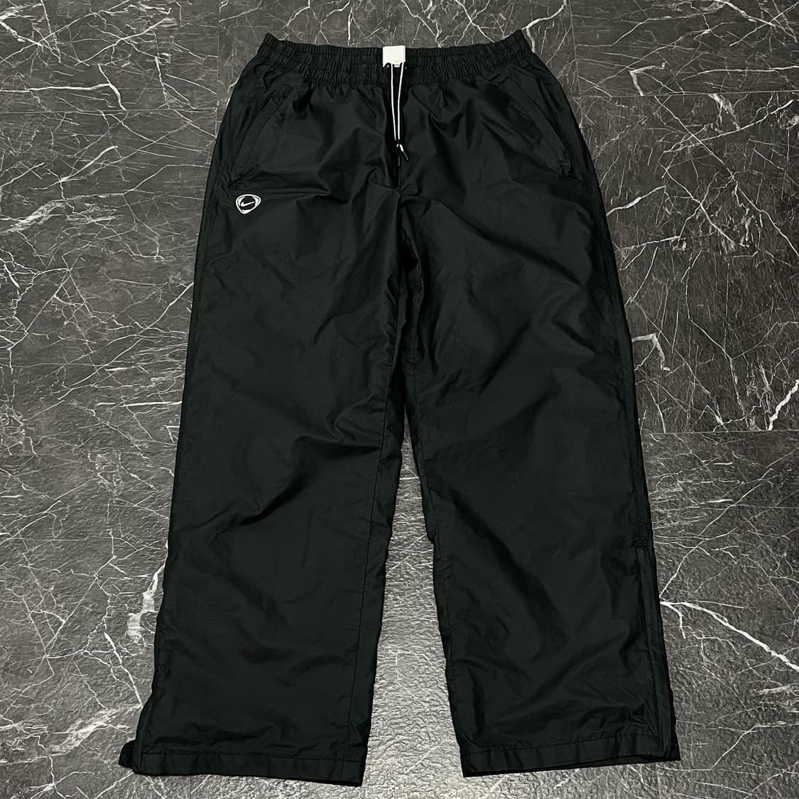 XL 나이키 스우시 사이드절개 와이드 트랙팬츠 상품이미지6