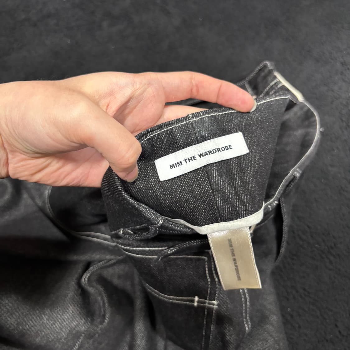 1 M 밈더워드로브 블랙 스티치 데님팬츠 상품이미지3